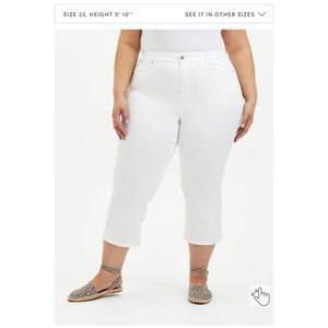 NEW Torrid 22 Crop Mid Rise Flare Jean - Super Soft White